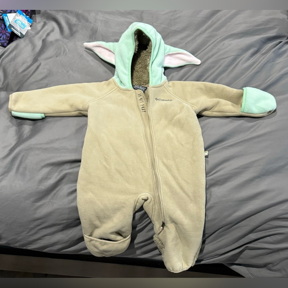 Columbia “The Child” bunting. Mandalorian Collection SOLD OUT. Baby Yoda.